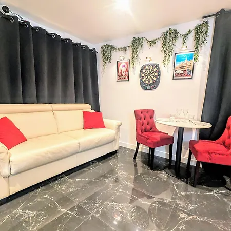Apartment Droom-sauna Balneo Cinema
